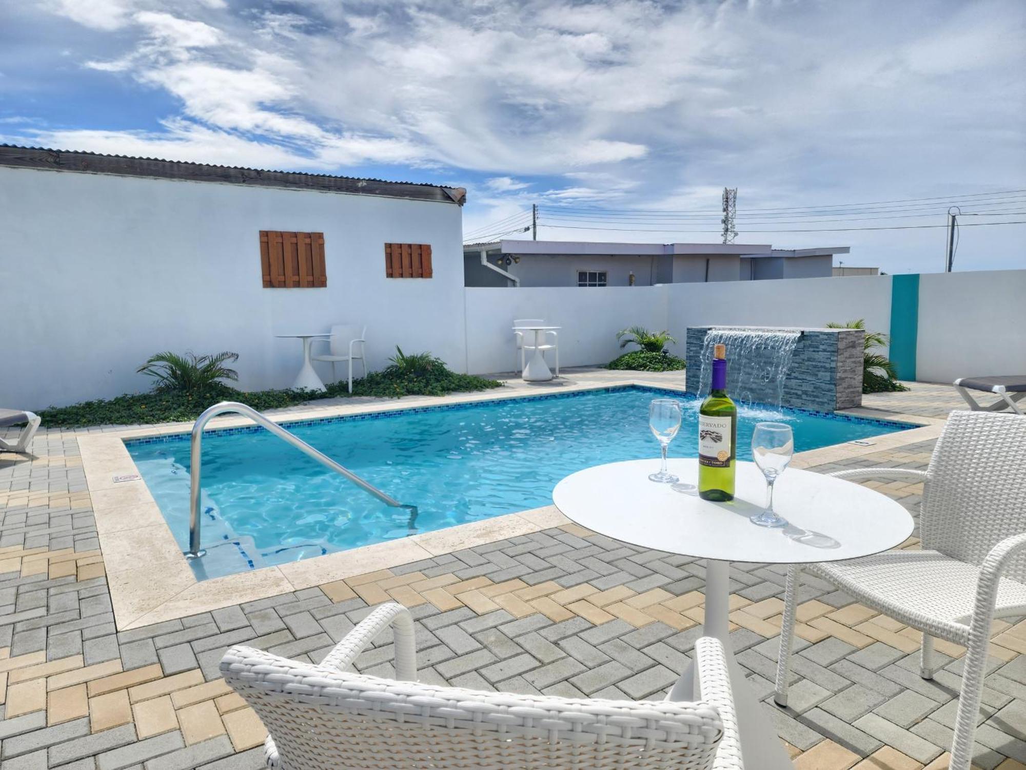 Ocean Breeze Apartments In Aruba Oranjestad Exterior photo