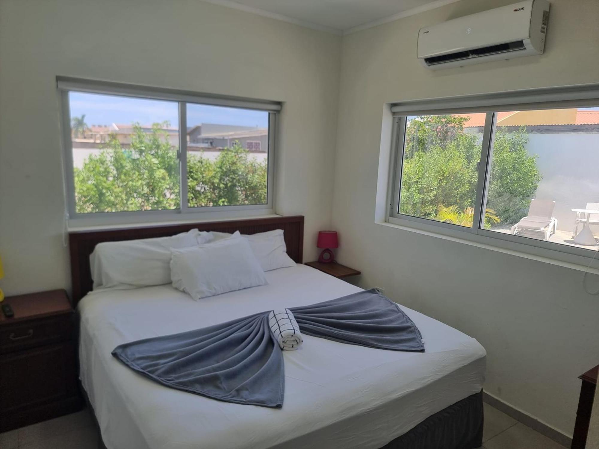 Ocean Breeze Apartments In Aruba Oranjestad Exterior photo